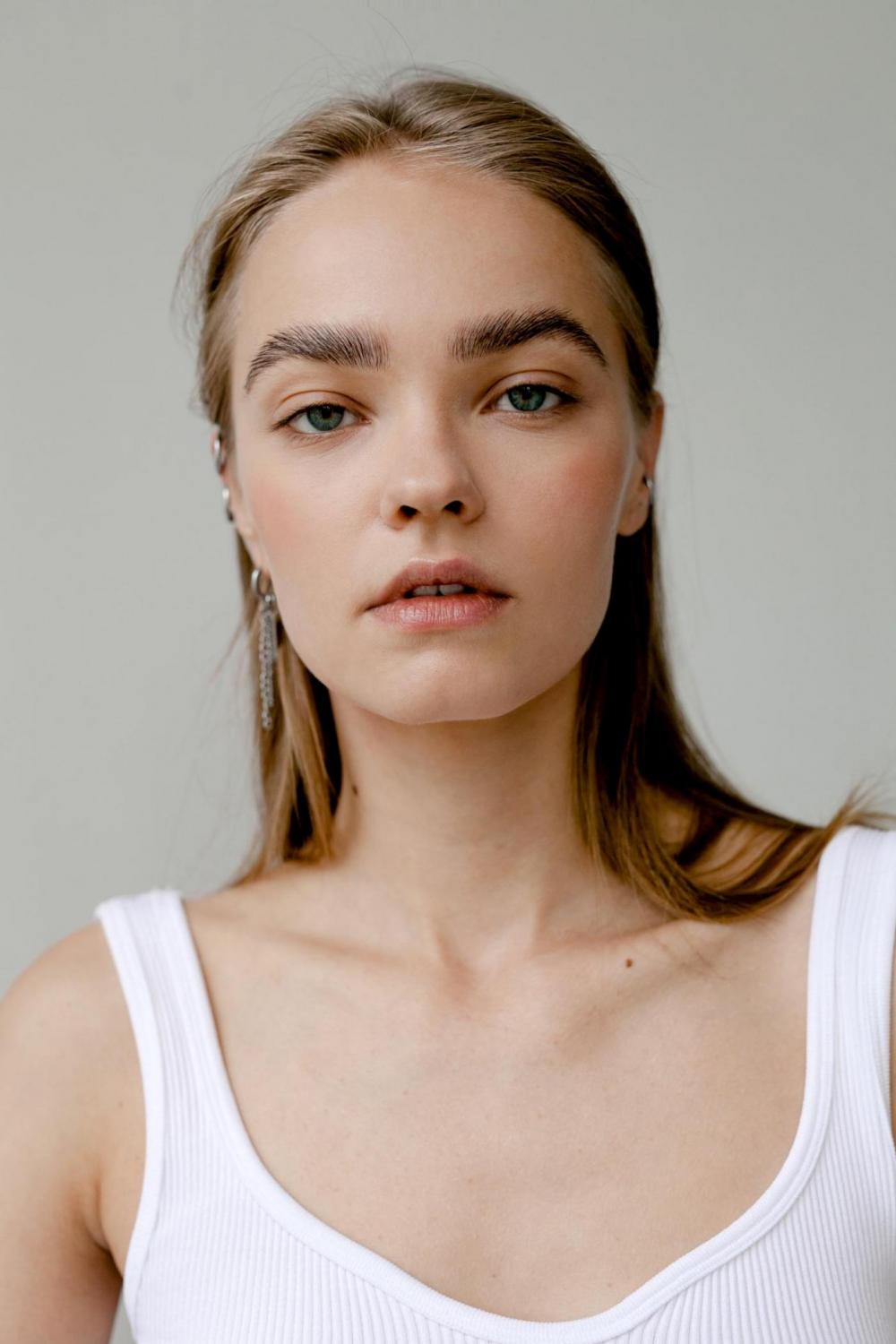 Liza Jezhora image