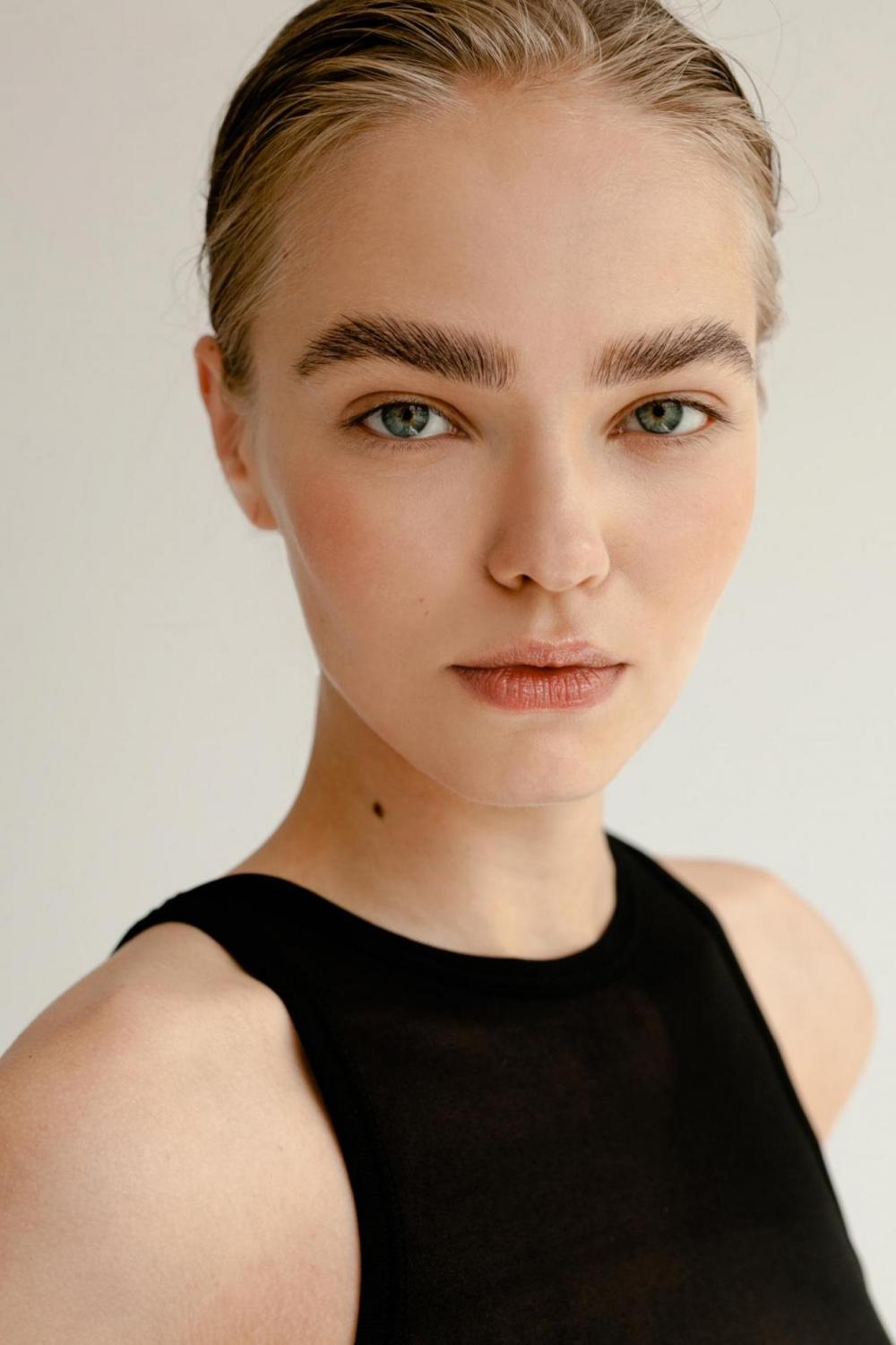 Liza Jezhora image