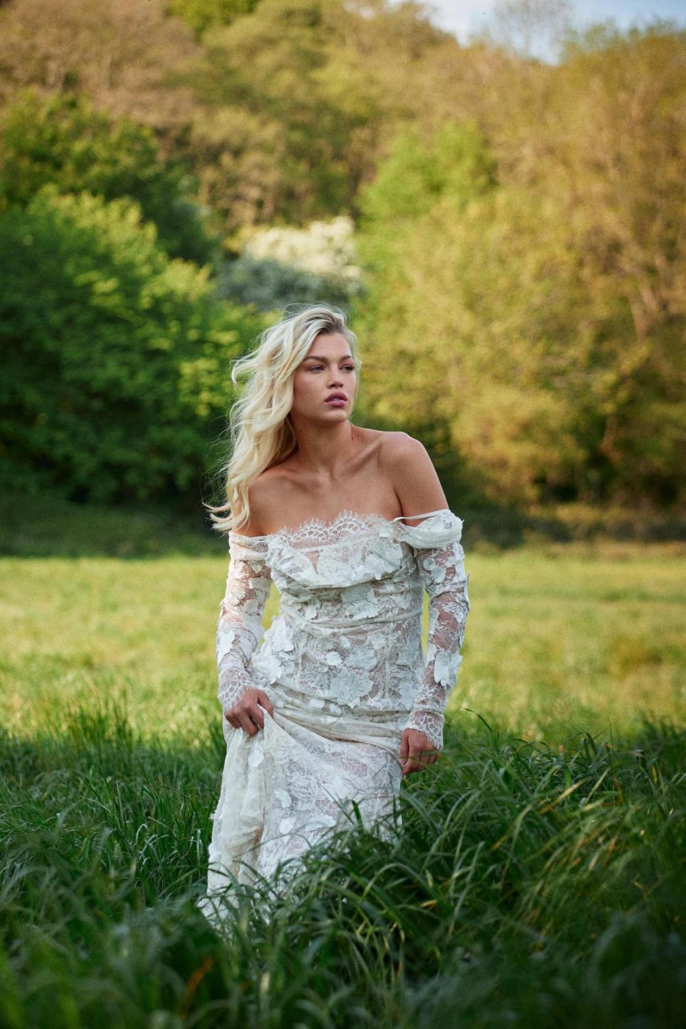 Lauren Simmons image