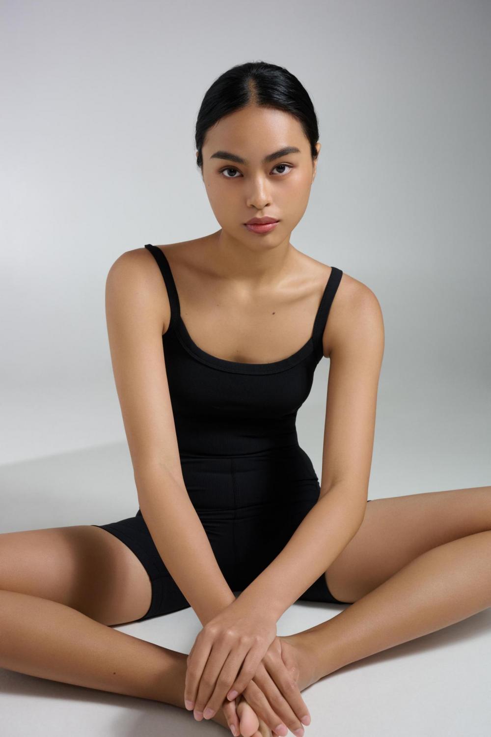 Melanie Fernandez image