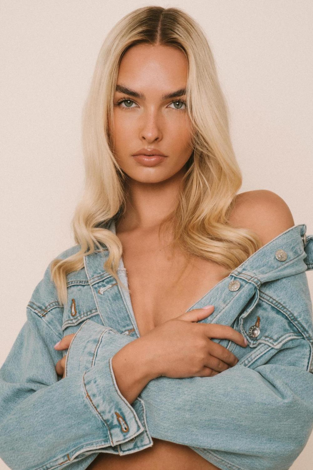 Daisy Ross image
