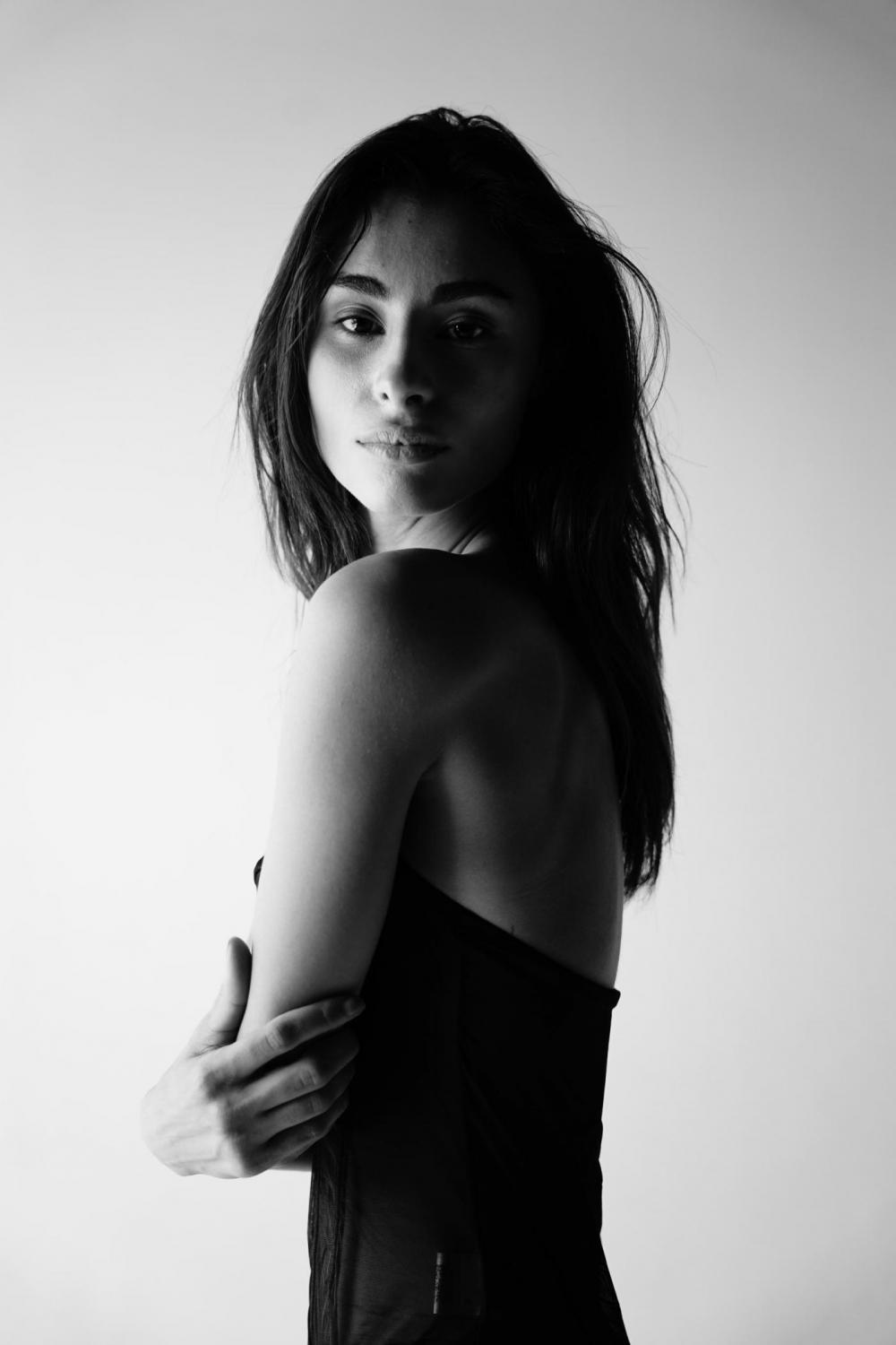 Paula Batista image