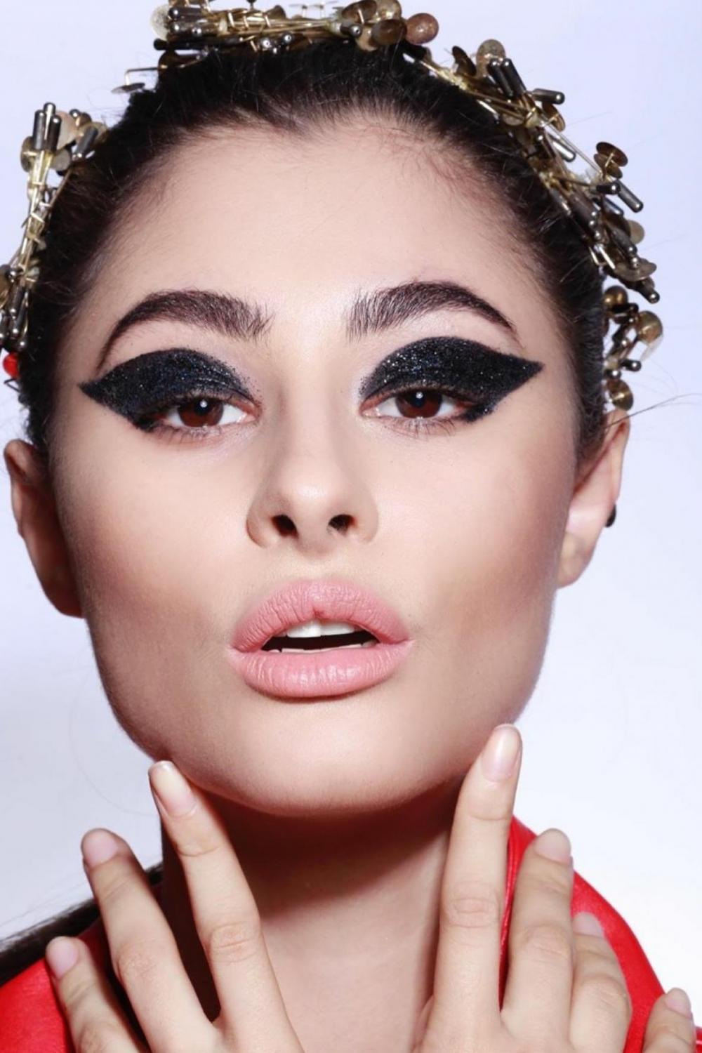 Paula Batista image