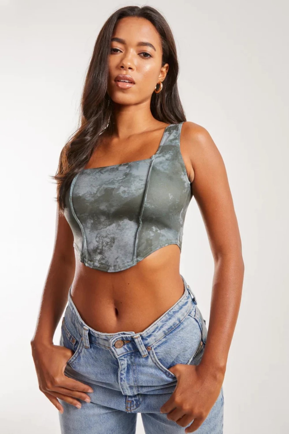 Nayla Aziri image