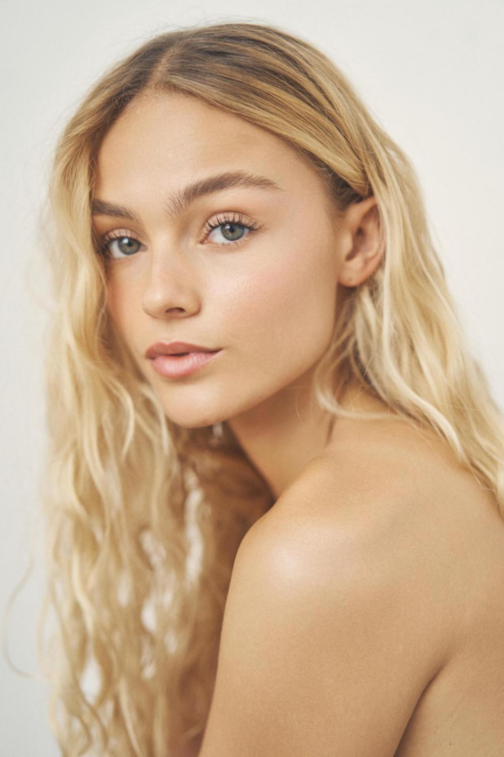 Isabella Delgado image