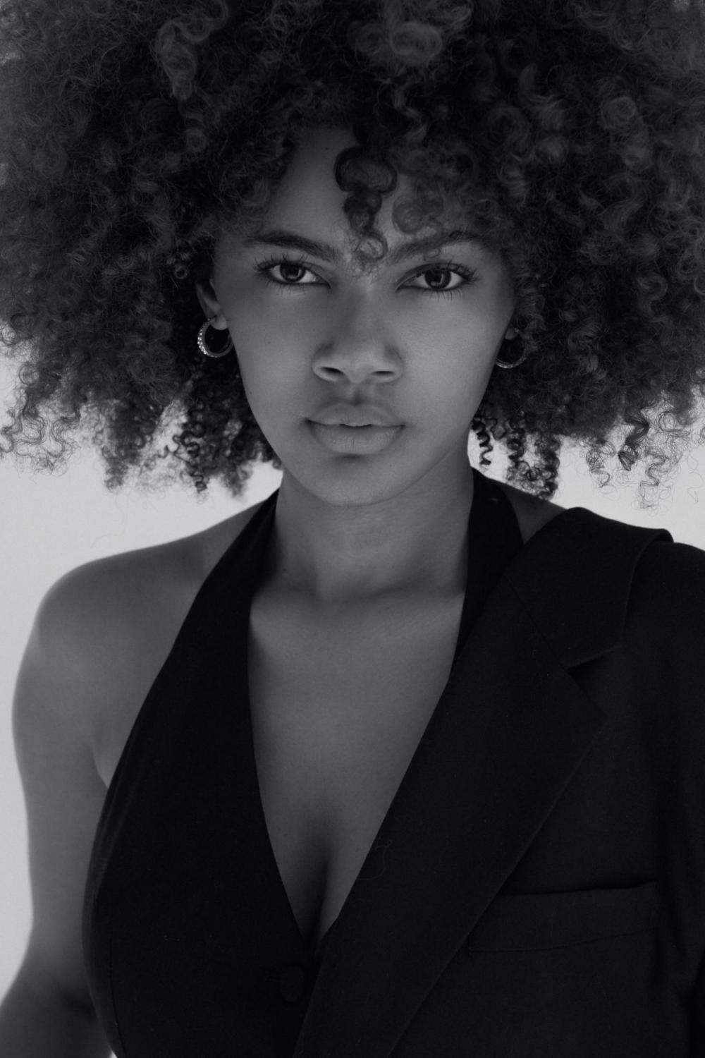 Kelly Furtado image