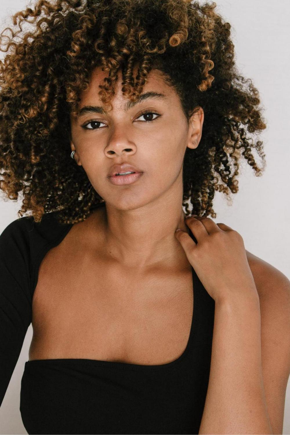 Kelly Furtado image