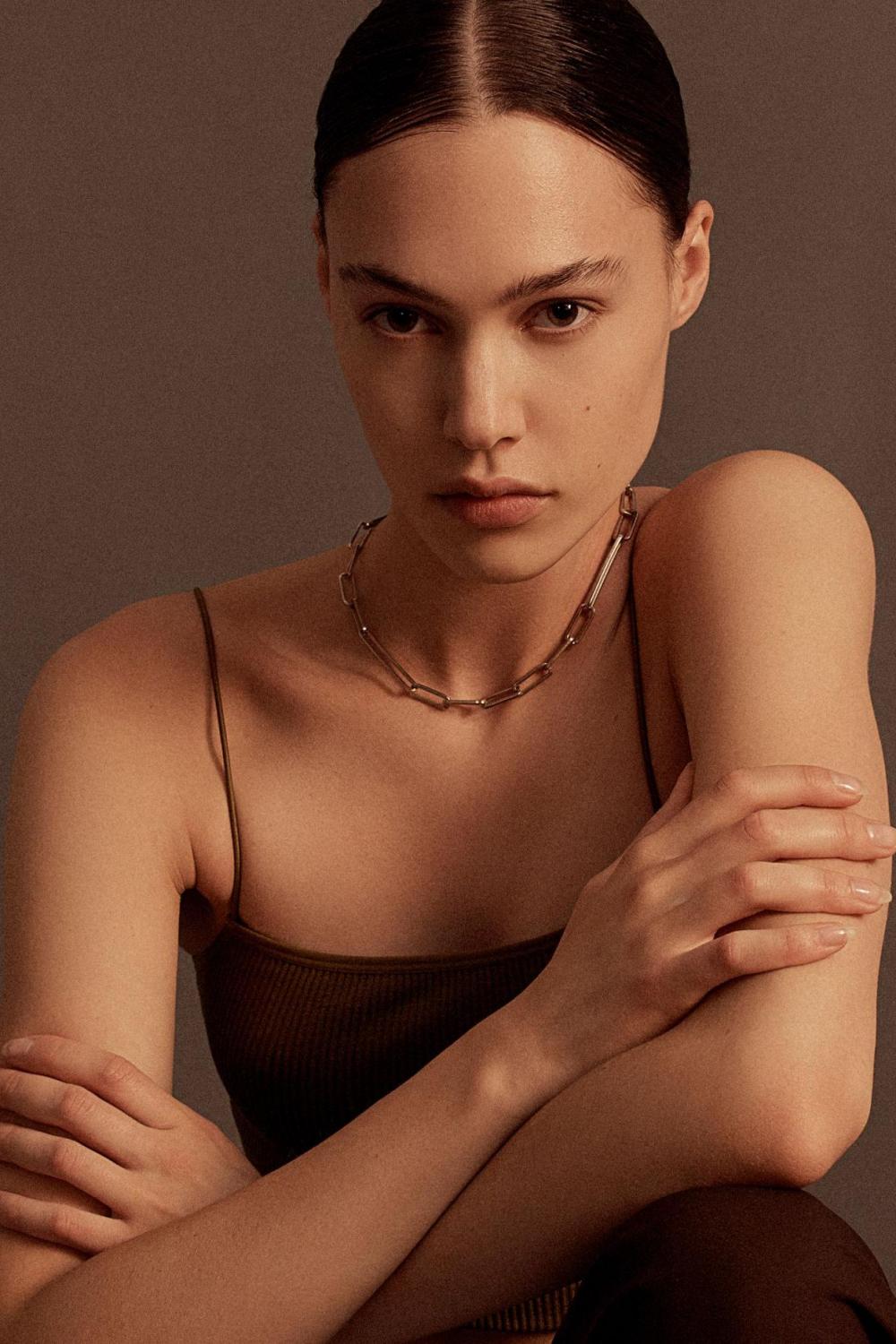 Julia Wojtyga image
