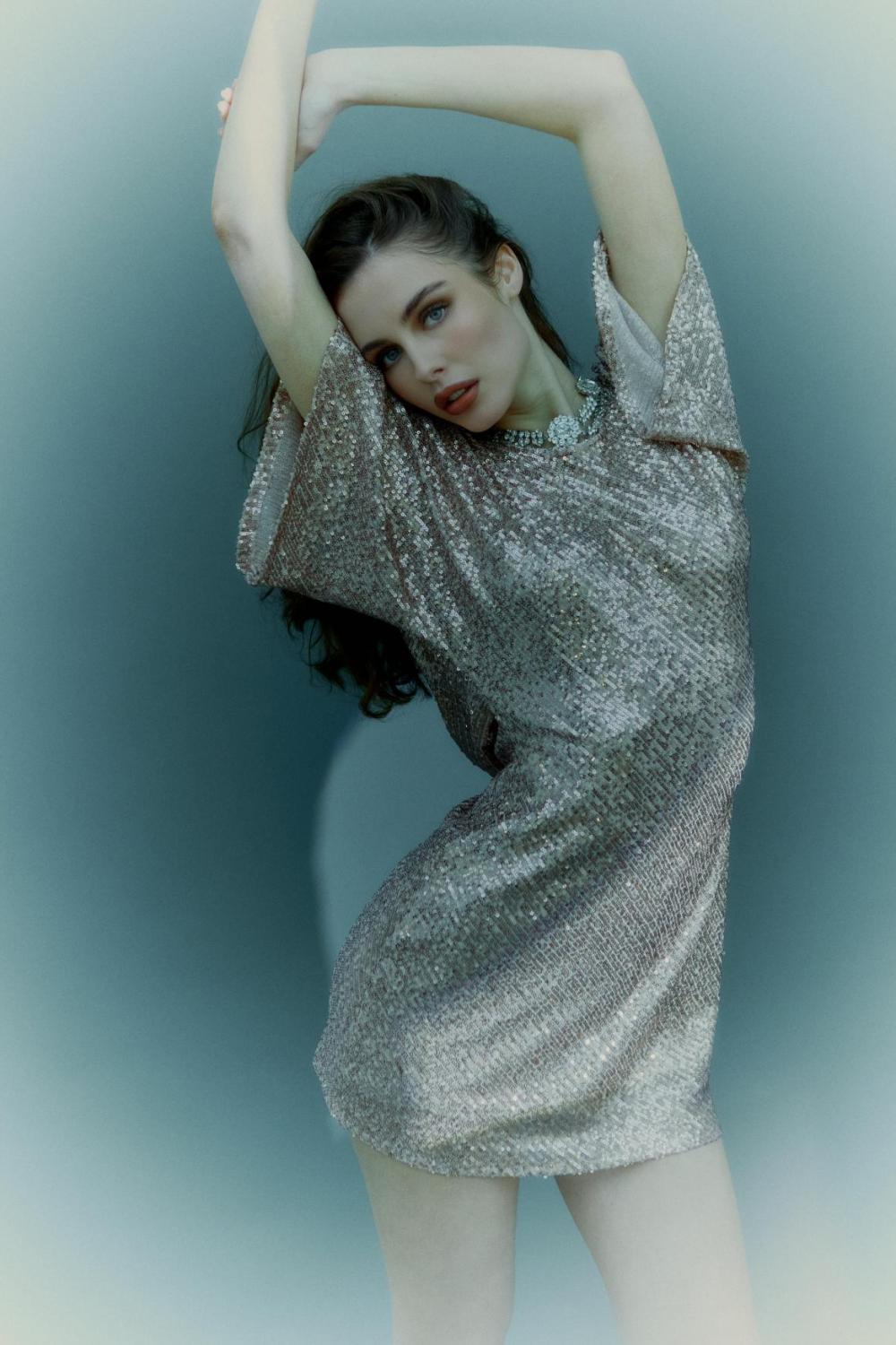 Bella Howard image