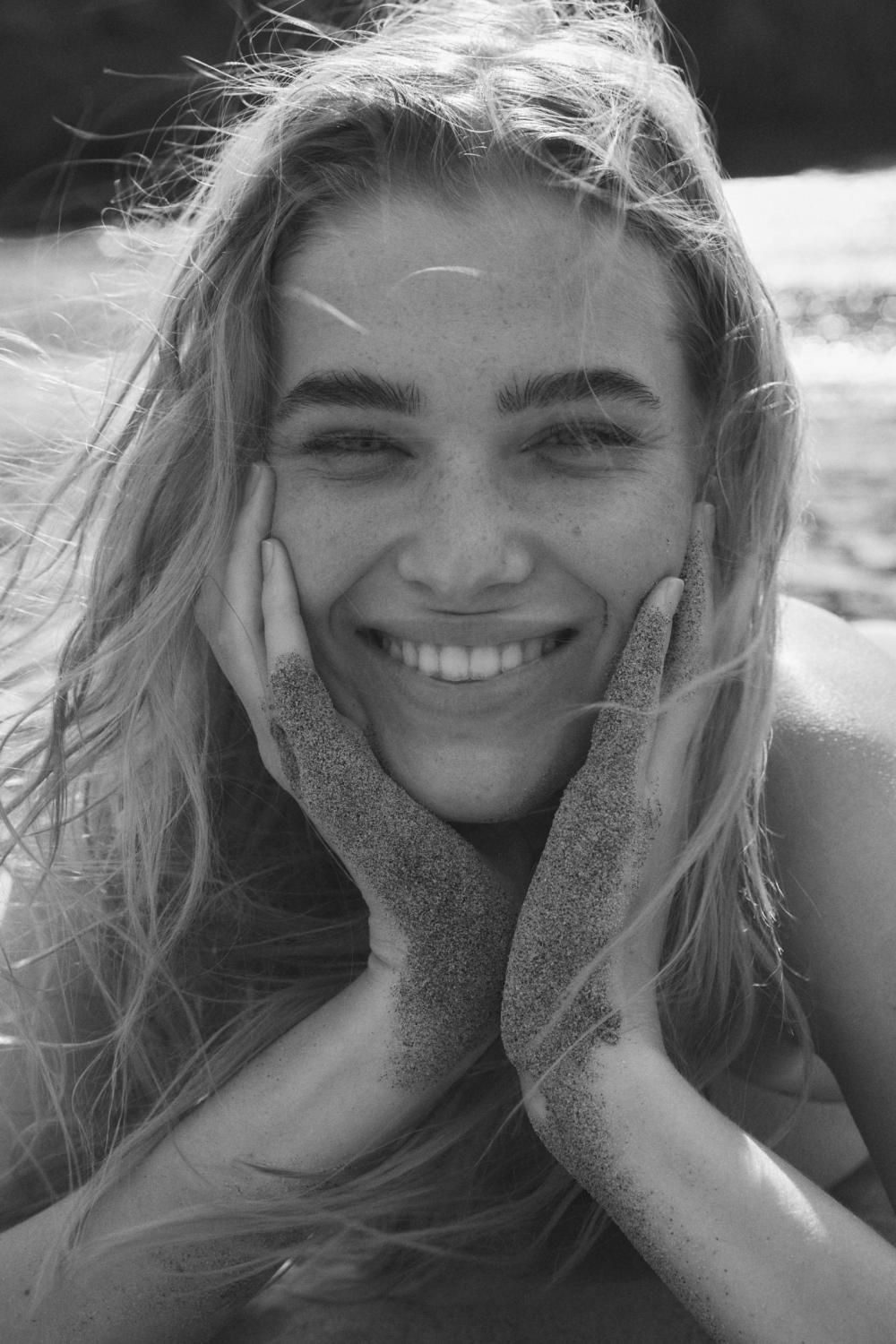 Ashley Niemann image