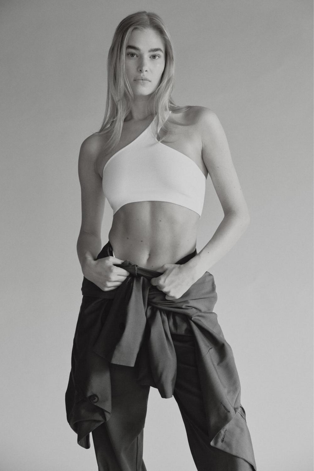 Ashley Niemann image