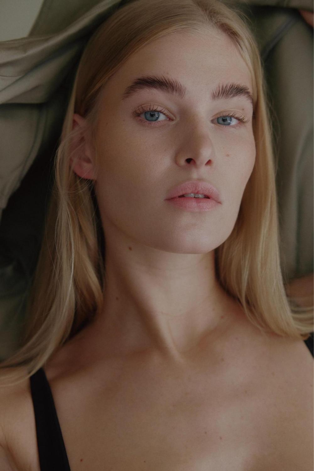 Ashley Niemann image