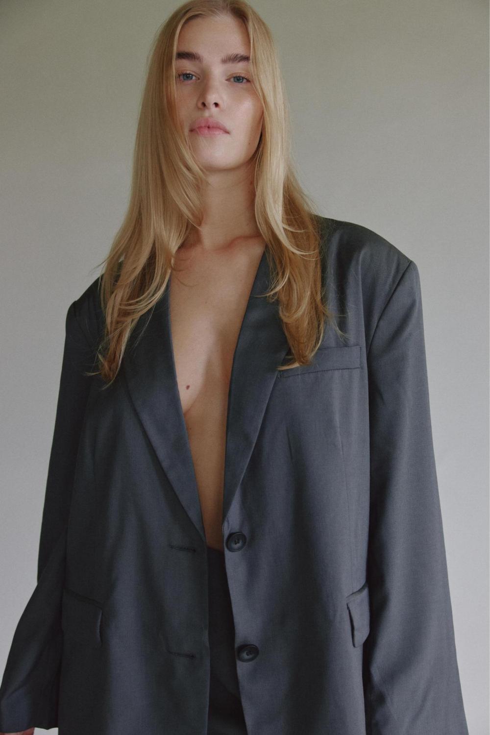 Ashley Niemann image
