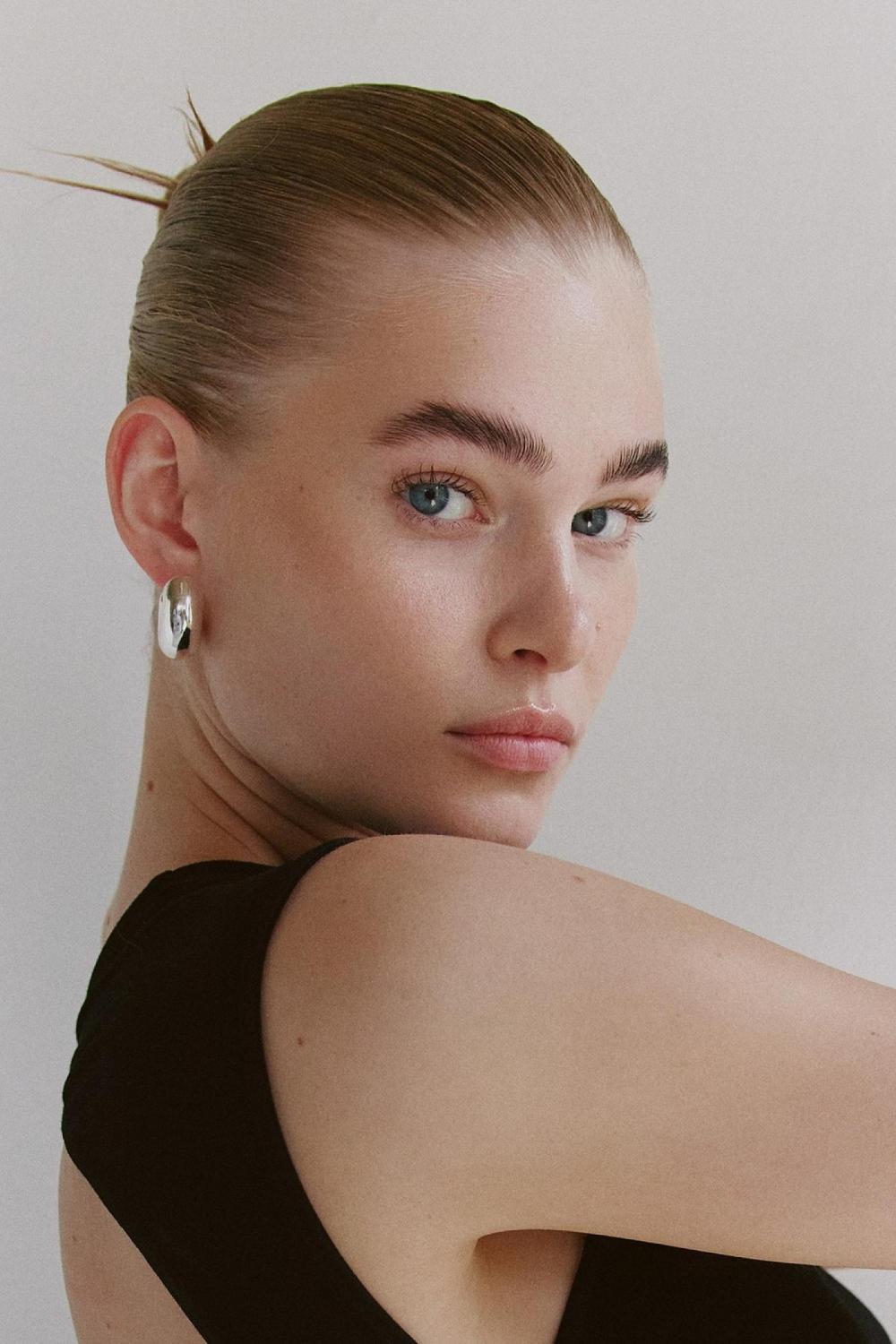Ashley Niemann image