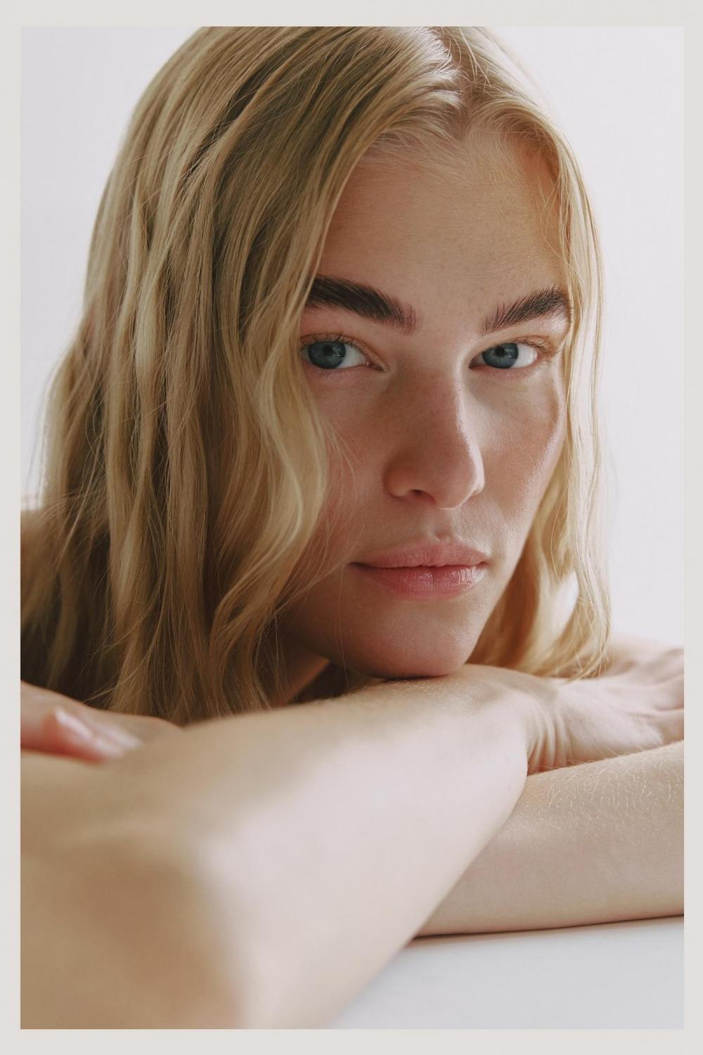 Ashley Niemann image
