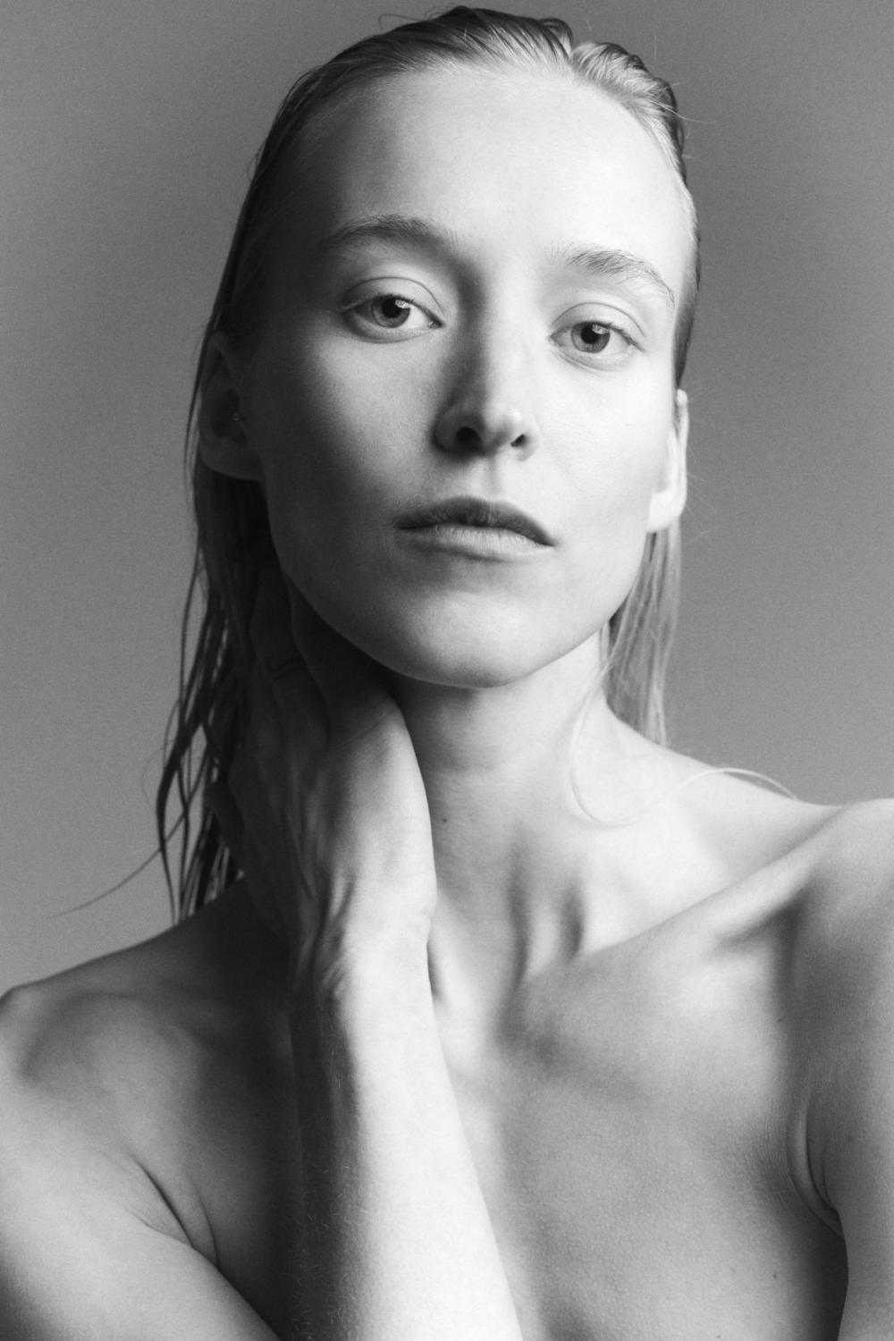 Eva Berzina image