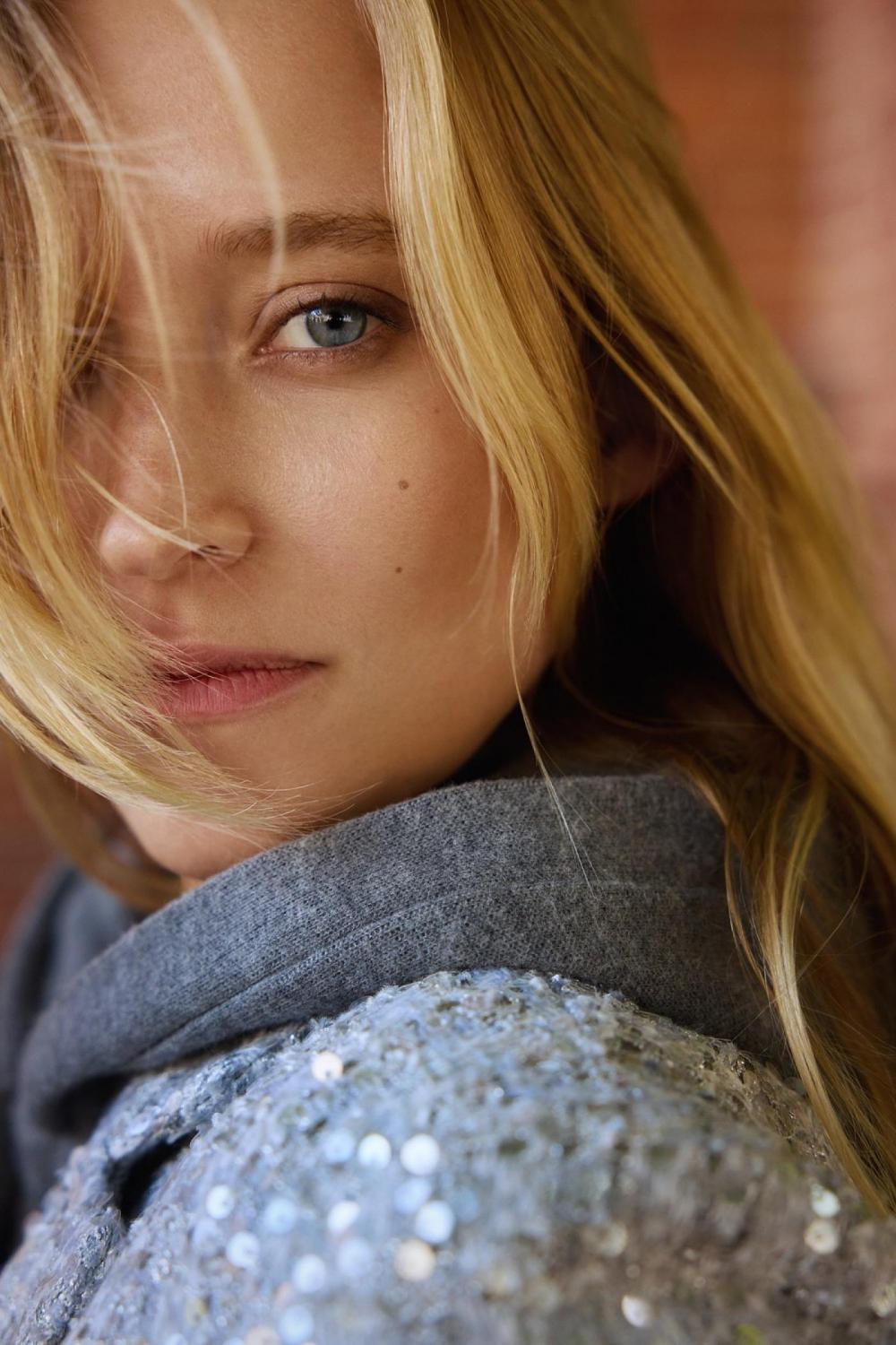 Eva Berzina image