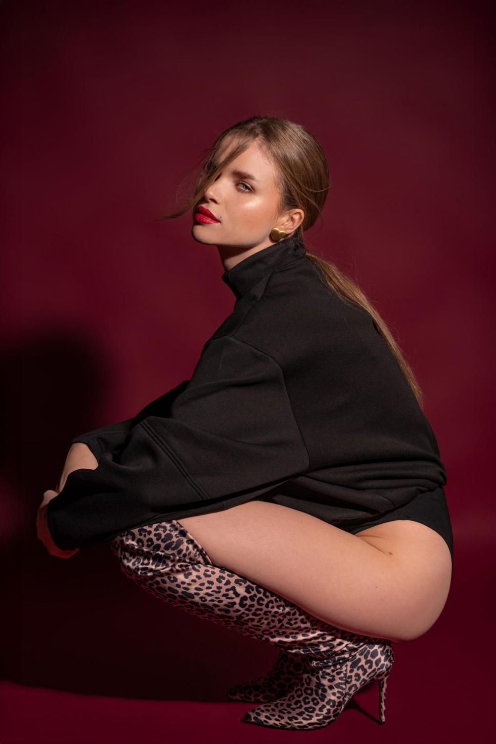 Donna Crebolder image