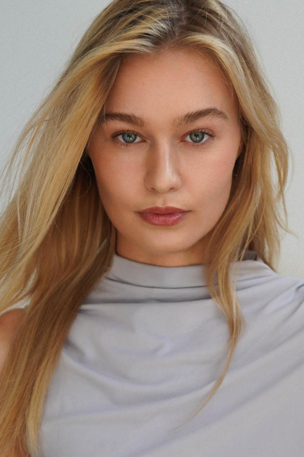 Lucy Hunt image