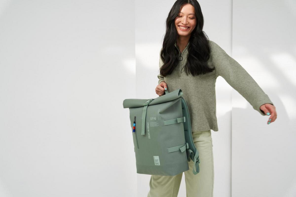 Linda Hu image