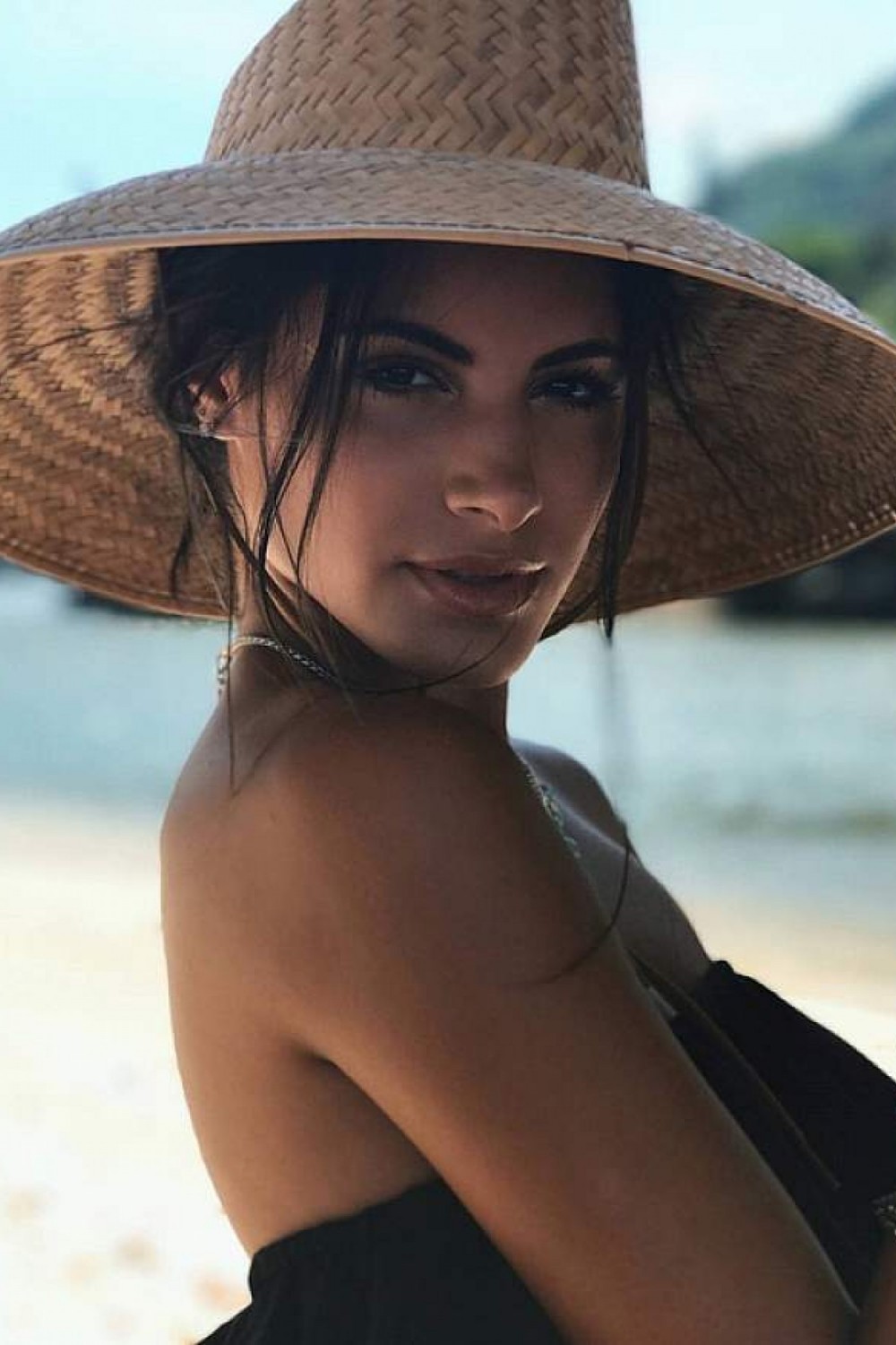 Leticia Salles Rago image