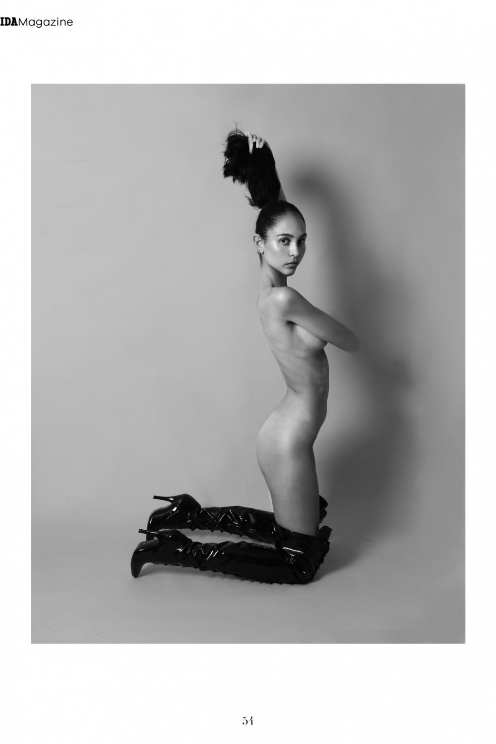 Julia Varela image