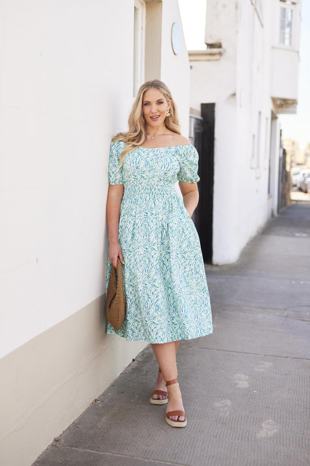 Danielle Warwick image