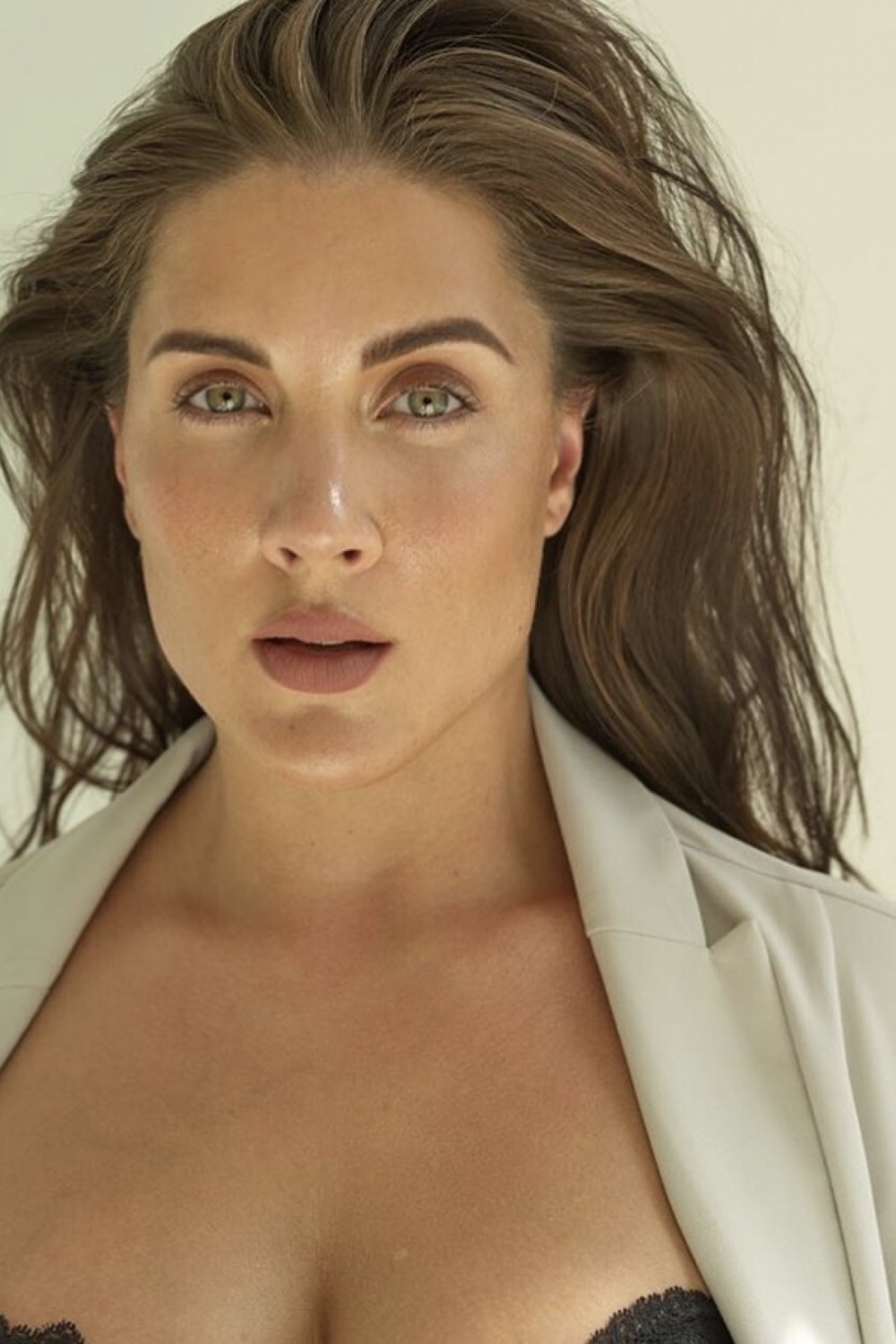 Alexa Watts image