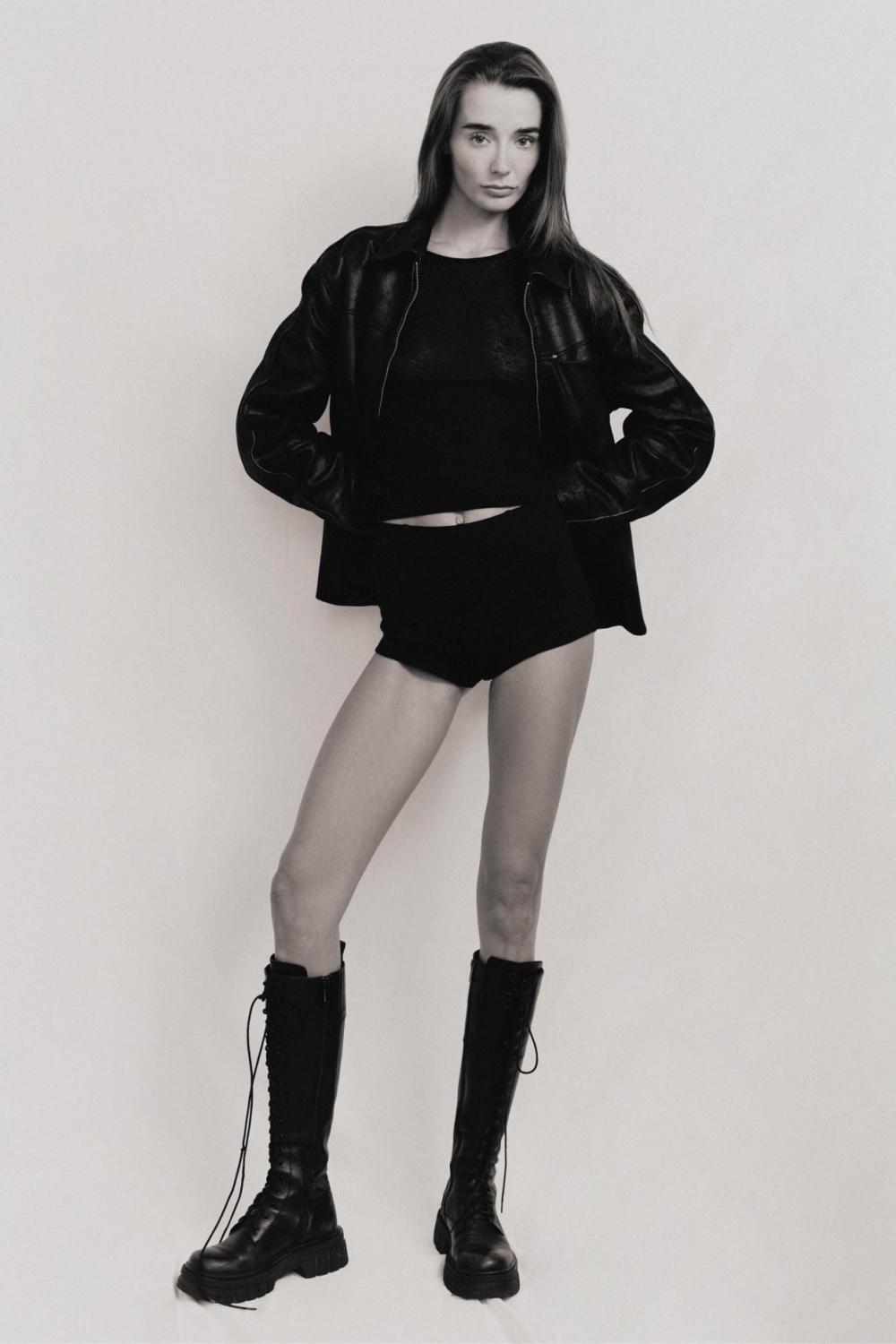 Lily Flynn image