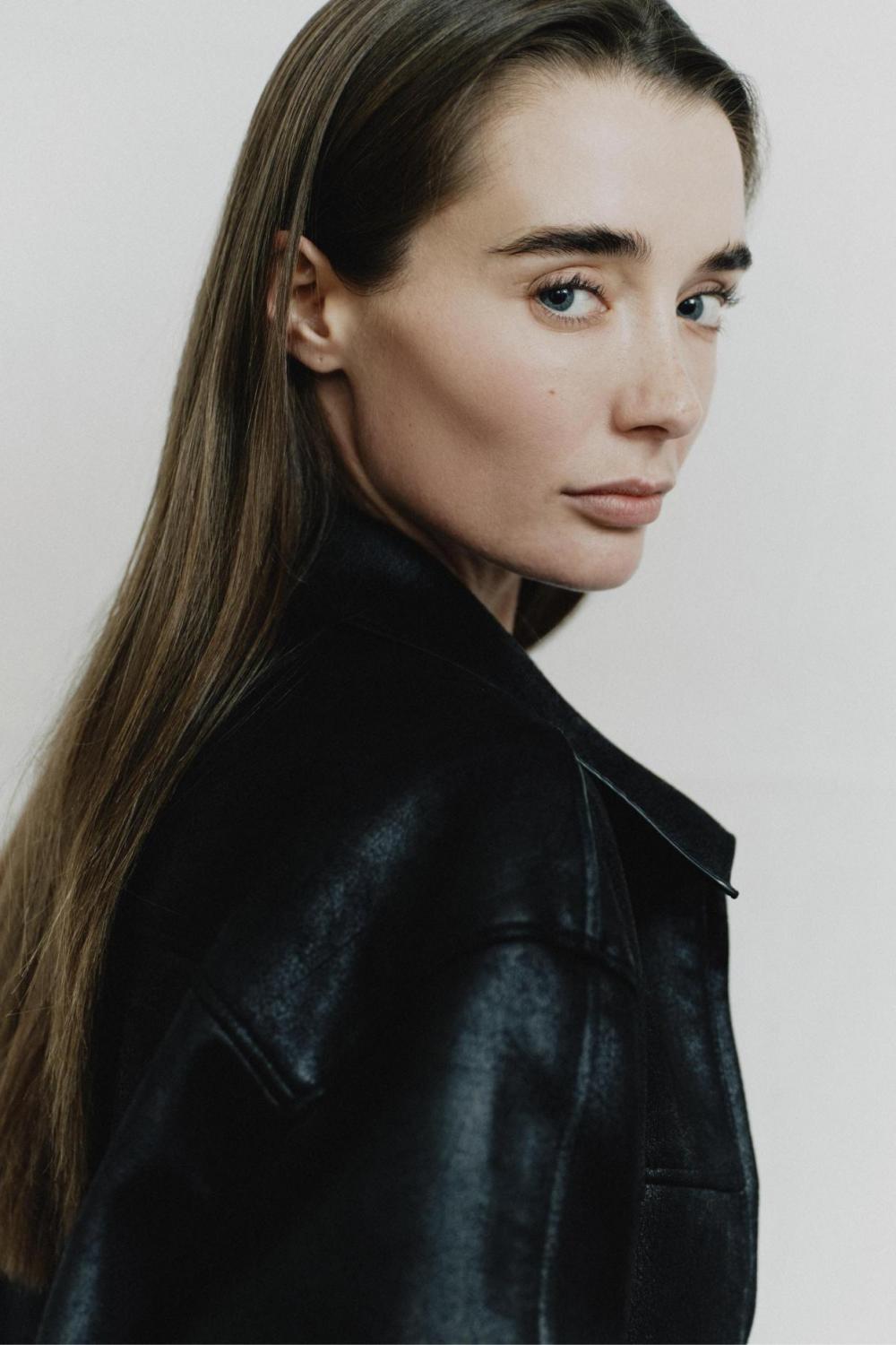 Lily Flynn image