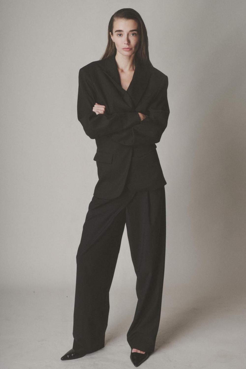Lily Flynn image